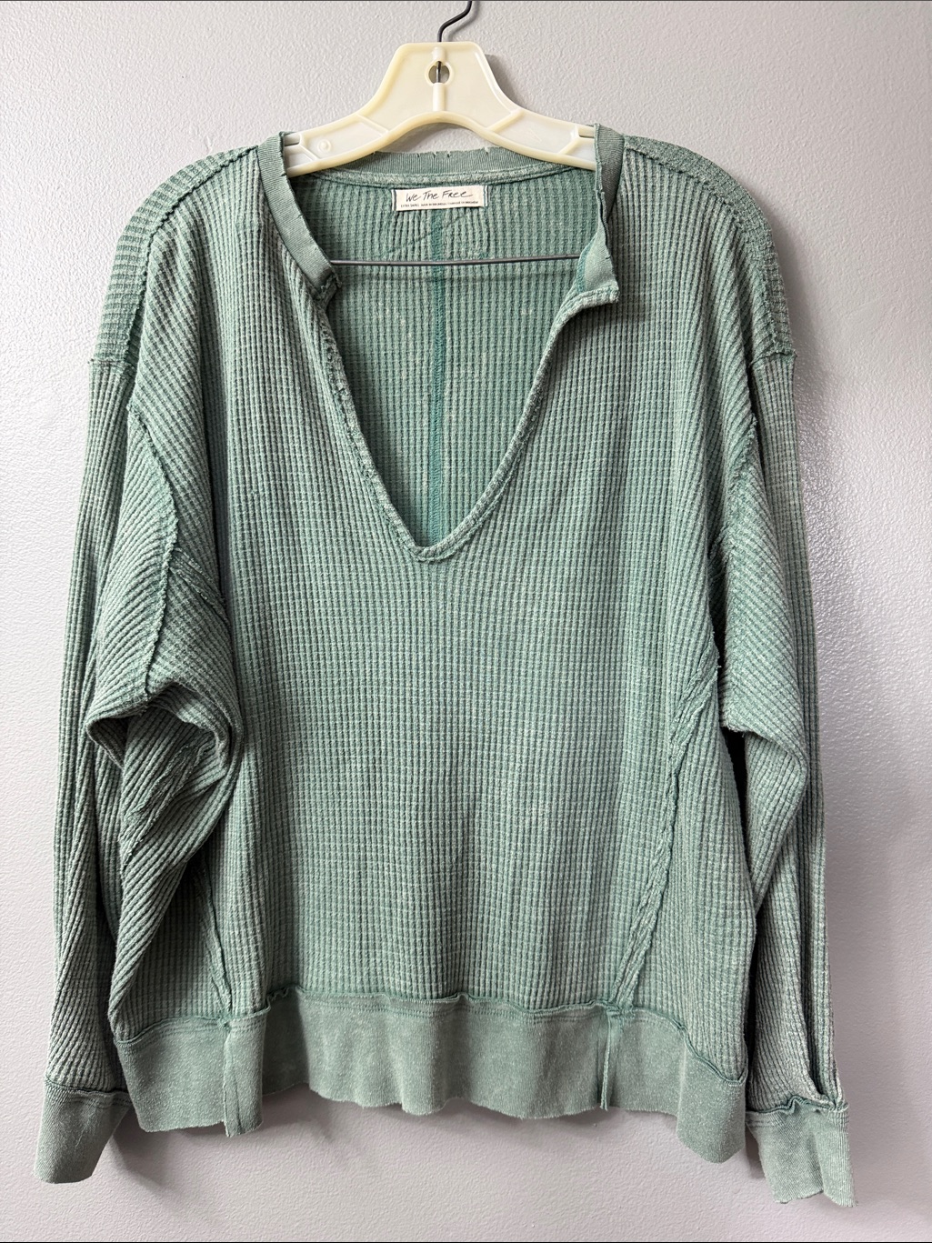 We The Free Sage Green Waffle Knit V Neck Pullover Xs